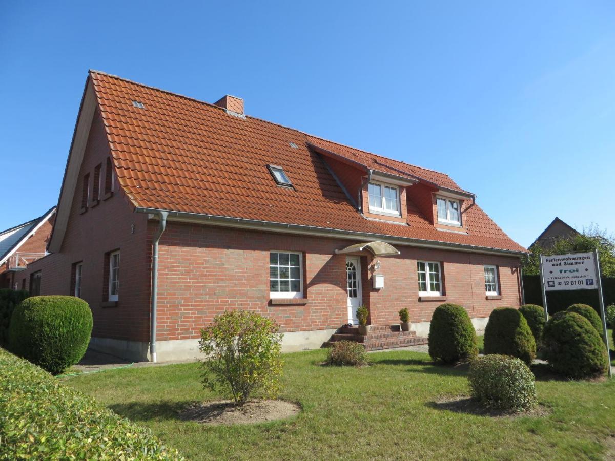 Ferienwohnungen "Marie" Mit Terrassen, Inclusive Park- Und Stellplaetze Am Haus, Mueritz-Strand Nur 700M, Altstadt 10Min, Ruhige Lage, Waren  Esterno foto