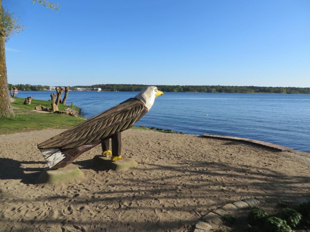 Ferienwohnungen "Marie" Mit Terrassen, Inclusive Park- Und Stellplaetze Am Haus, Mueritz-Strand Nur 700M, Altstadt 10Min, Ruhige Lage, Waren  Esterno foto