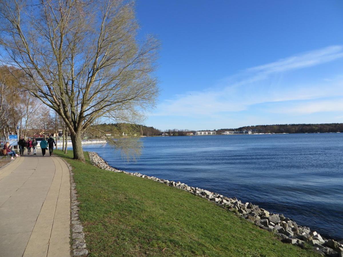 Ferienwohnungen "Marie" Mit Terrassen, Inclusive Park- Und Stellplaetze Am Haus, Mueritz-Strand Nur 700M, Altstadt 10Min, Ruhige Lage, Waren  Esterno foto