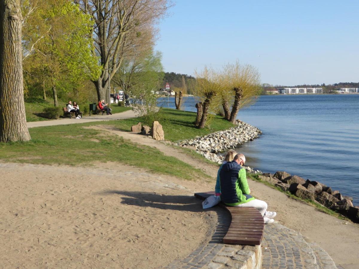 Ferienwohnungen "Marie" Mit Terrassen, Inclusive Park- Und Stellplaetze Am Haus, Mueritz-Strand Nur 700M, Altstadt 10Min, Ruhige Lage, Waren  Esterno foto
